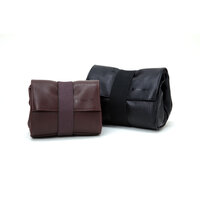 Artisan and Artist ACAM-77 Leather Camera Pouch