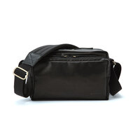 Artisan and Artist GCAM-1100 Leather Camera Bag