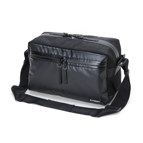 Artisan and Artist WCAM-3500 Water Resistant Camera Bag